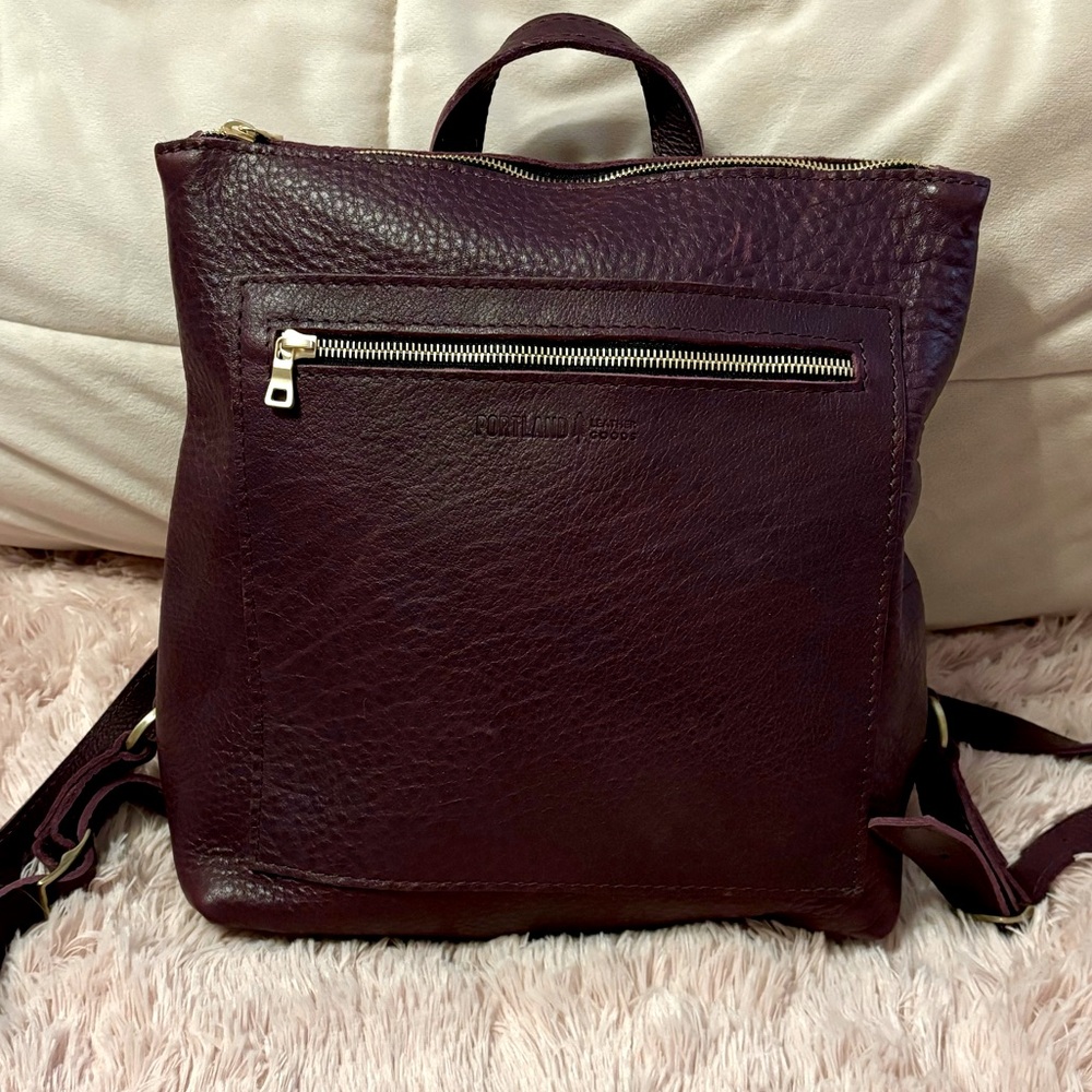 NWOT Portland Leather Pebbled Leather backpack in Plum, size medium
